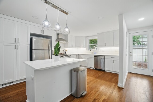 property at 535 37th St