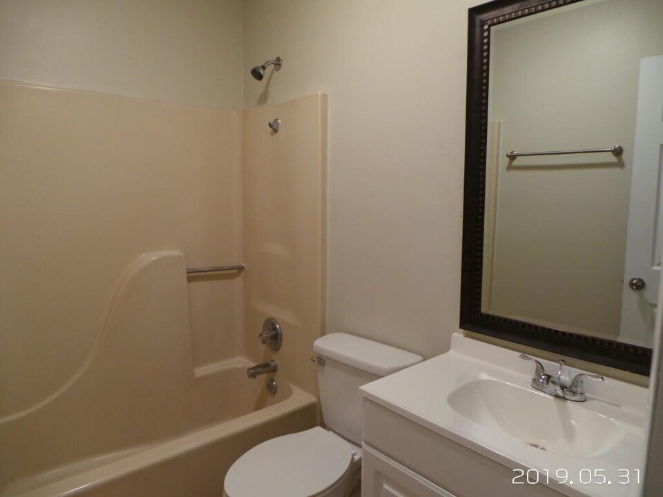 592 Hill Ln in Niceville, FL - Building Photo
