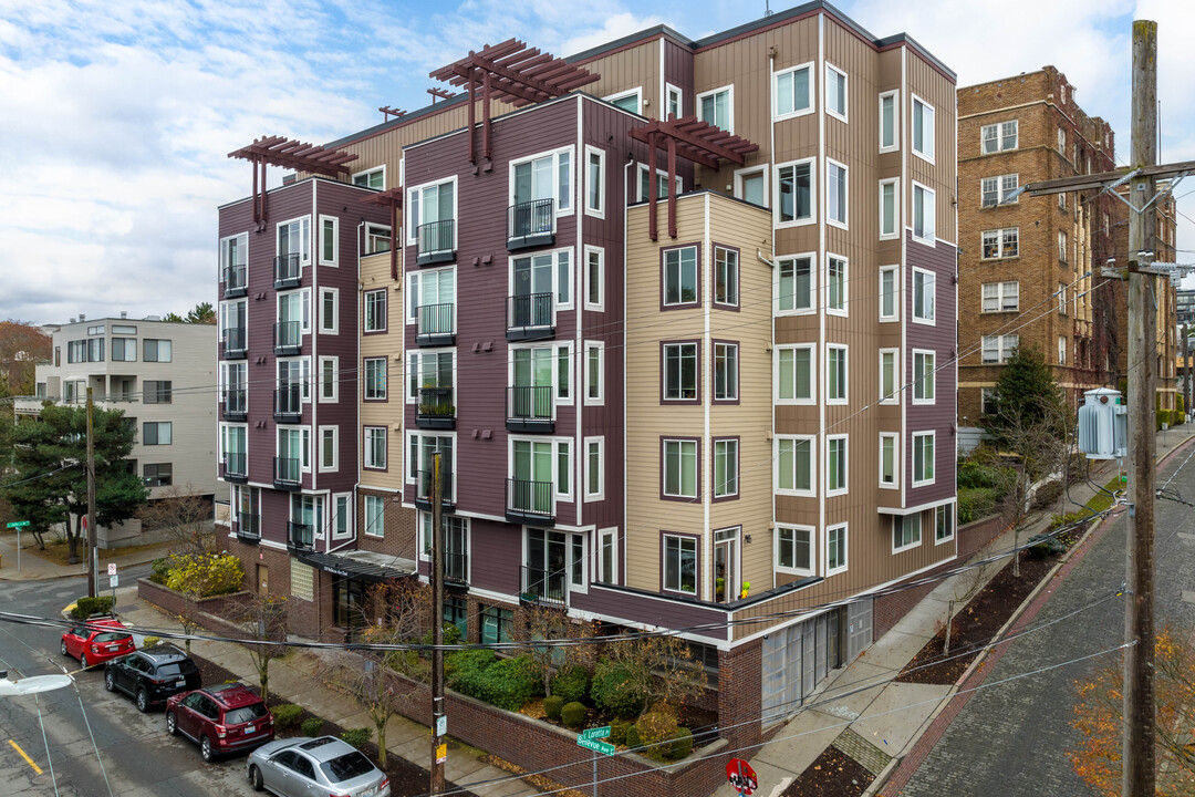 Meritage in Seattle, WA - Building Photo