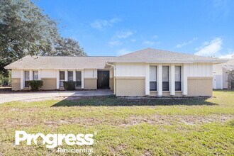 13700 Whitby Rd in Hudson, FL - Building Photo - Building Photo
