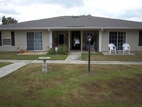 Lakewood Apartments in Eufaula, AL - Building Photo - Building Photo