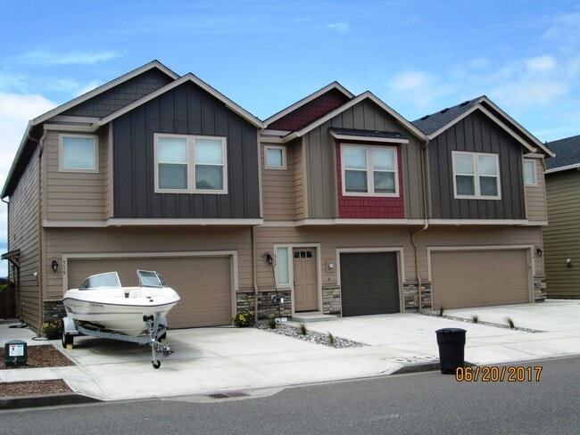 property at 202 N 33rd Ct