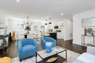 2038 Sandhurst Dr in Charlotte, NC - Building Photo - Building Photo