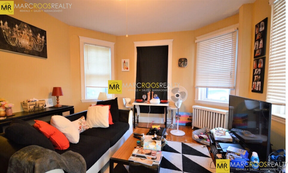 319 Allston St, Unit 4 in Boston, MA - Building Photo