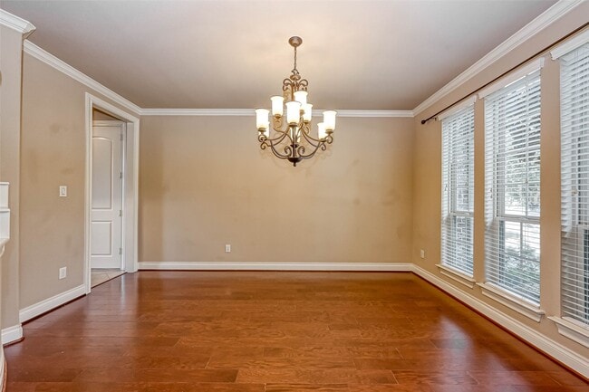 property at 27415 Blinkwood Park