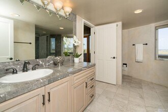 2301 Irvine Ave in Newport Beach, CA - Building Photo - Building Photo