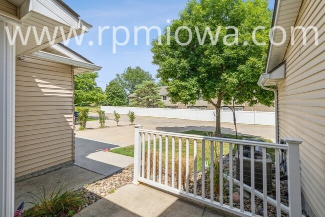 1114 SE Birch Ln in Ankeny, IA - Building Photo - Building Photo