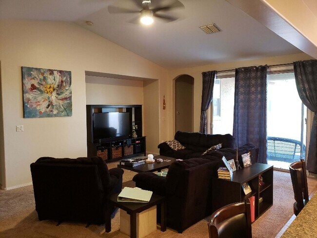 5028 N River Fringe Dr in Tucson, AZ - Foto de edificio - Building Photo