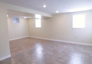 4201 S 52nd St in Lincoln, NE - Building Photo - Building Photo