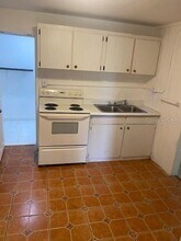 1045 E Lake Parker Dr in Lakeland, FL - Building Photo - Building Photo