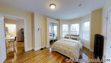 5-7 Blake St., Unit 1 in Cambridge, MA - Building Photo - Building Photo