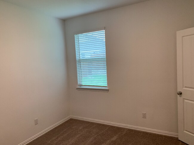 519 Poplar St in Princeton, TX - Building Photo - Building Photo
