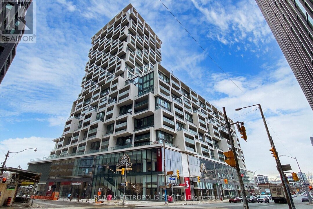 5-1215 Soudan Ave in Toronto, ON - Building Photo