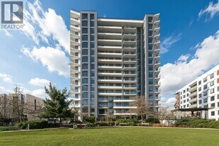 6138 Birney Ave in Vancouver, BC - Building Photo