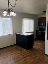 742 Fairwood Dr in Neenah, WI - Building Photo - Building Photo