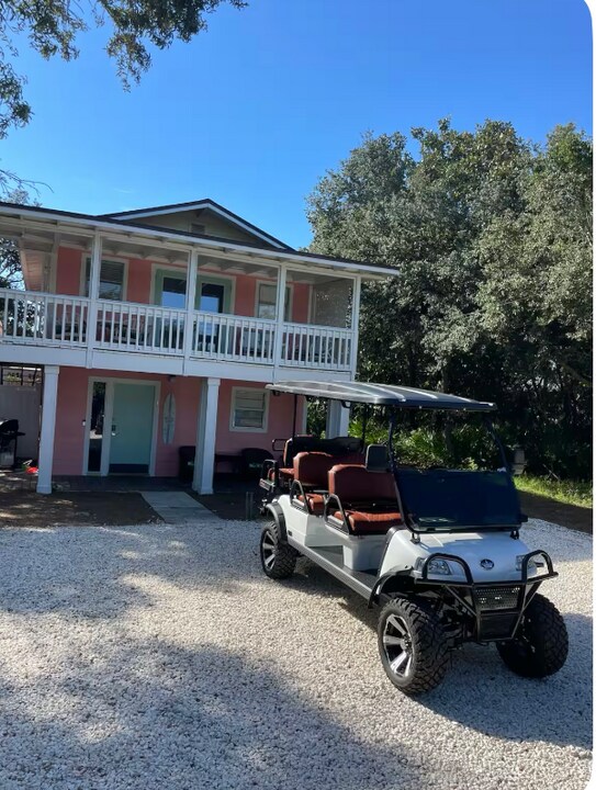 237 Hibiscus Dr in Panama City Beach, FL - Building Photo