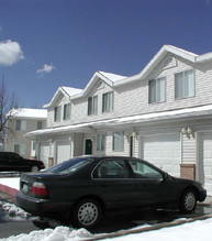 Riverview Townhomes in Salt Lake City, UT - Building Photo - Building Photo