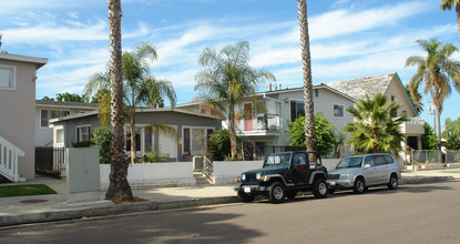 607-609 N Freeman St in Oceanside, CA - Building Photo - Building Photo