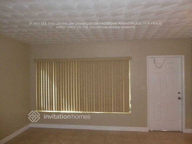 2201 N 57th Ave in Hollywood, FL - Foto de edificio - Building Photo