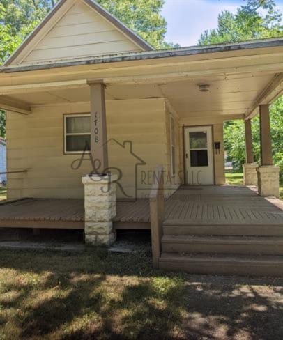 property at 1708 N Smelter St