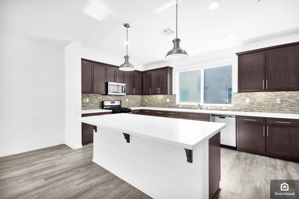 14404 Kiwi Ln, Unit 4 in Gardena, CA - Foto de edificio