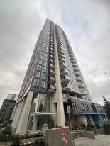 5685 Halley Ave in Burnaby, BC - Building Photo