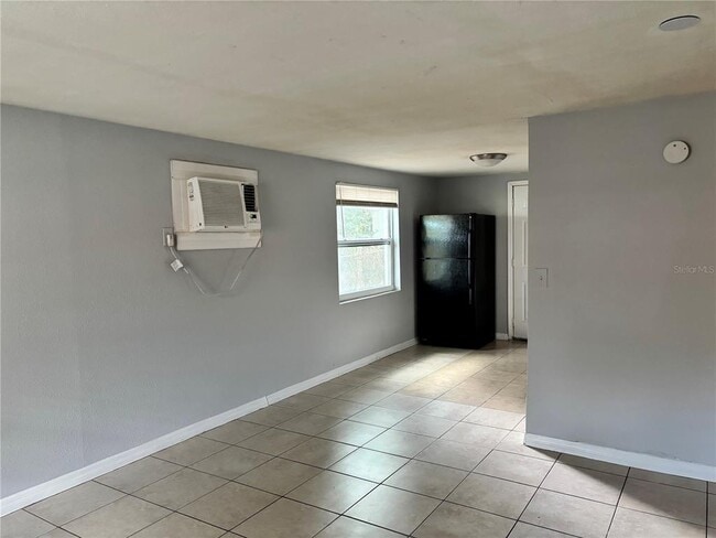 11733 N 12th St in Tampa, FL - Building Photo - Building Photo