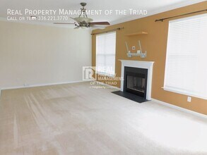 4706 Ridgefall Rd in Greensboro, NC - Building Photo - Building Photo