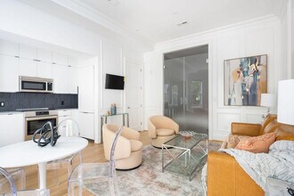 1735 Q St NW in Washington, DC - Building Photo - Building Photo