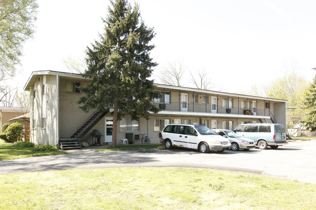 Columbus Apartments in Wayne, MI - Foto de edificio - Building Photo