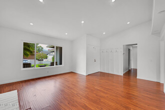 1611 Amador Ln in Thousand Oaks, CA - Building Photo - Building Photo