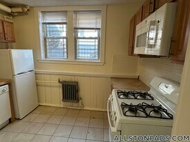 524 Cambridge St, Unit 1 in Boston, MA - Building Photo