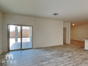 961 E Wiley Way in Casa Grande, AZ - Building Photo - Building Photo