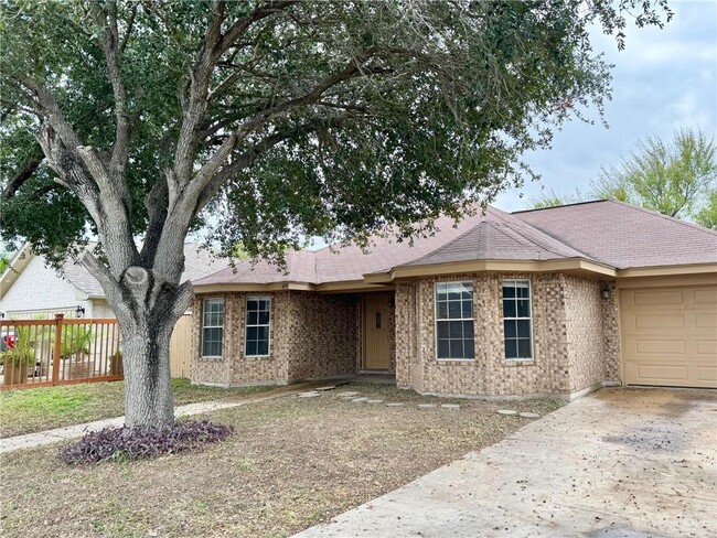 409 W Emerald Dr in Pharr, TX - Building Photo - Building Photo