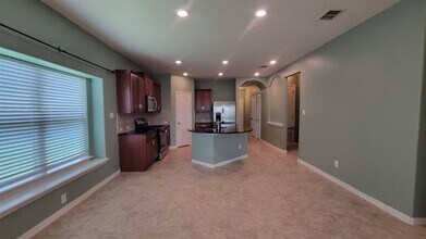 386 Shale Cir in Buda, TX - Building Photo - Building Photo