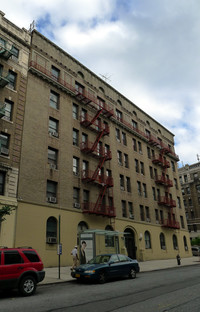 75 Fort Washington Ave in New York, NY - Building Photo - Building Photo