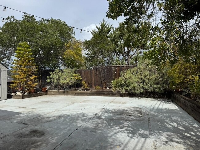 1500 Solana Dr in Belmont, CA - Building Photo - Building Photo