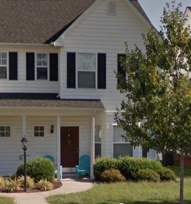 182 Villa Circle in Palmyra, VA - Building Photo - Building Photo