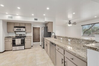 16915 E Jacklin Dr in Fountain Hills, AZ - Building Photo - Building Photo