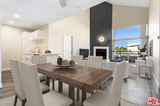 1626 Malcolm Ave in Los Angeles, CA - Building Photo - Building Photo