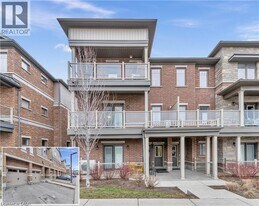 1116 Fairway Rd N in Kitchener, ON - Building Photo