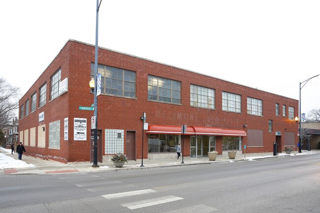 2416-2424 W Montrose Ave