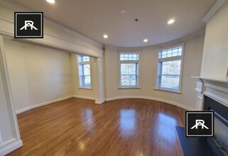 1803 Beacon St in Brookline, MA - Building Photo - Building Photo