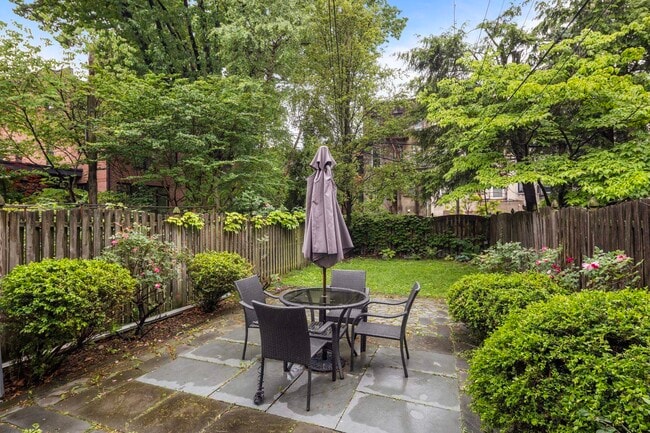 property at 910 Hudson St