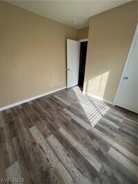 460 Rexford Dr photo'