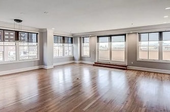 1560 Blake St in Denver, CO - Foto de edificio - Building Photo