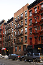 339 E 9th St in New York, NY - Building Photo - Building Photo