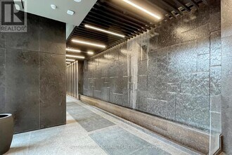 120 Broadway Ave in Toronto, ON - Building Photo - Building Photo