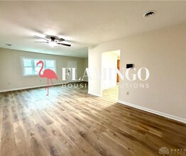 607 Kirkwood Dr in Fairborn, OH - Building Photo - Building Photo