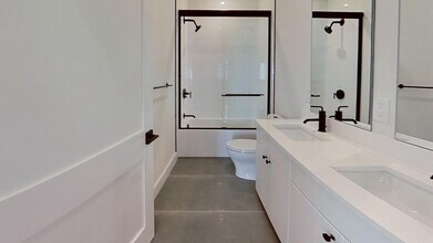 16 Highgate St, Unit 101 in Boston, MA - Foto de edificio - Building Photo